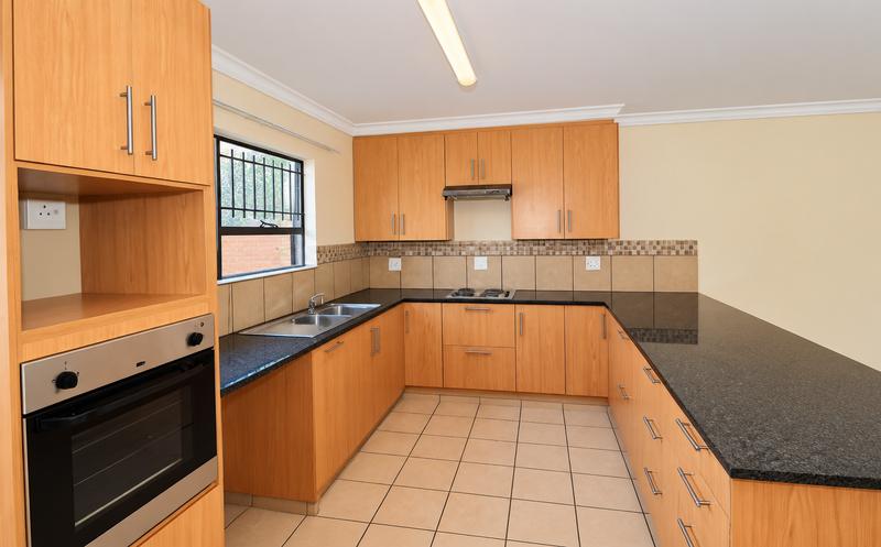 2 Bedroom Property for Sale in Langenhovenpark Free State